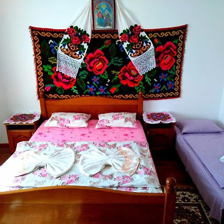Casa Anca Hotel ซิกเกตู มาร์มาซีเอ ภายนอก รูปภาพ